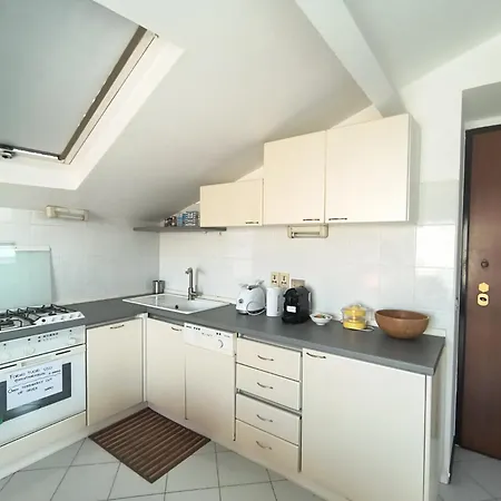 Il Piano, Above The City, Close To The Sea. Apartment Sanremo